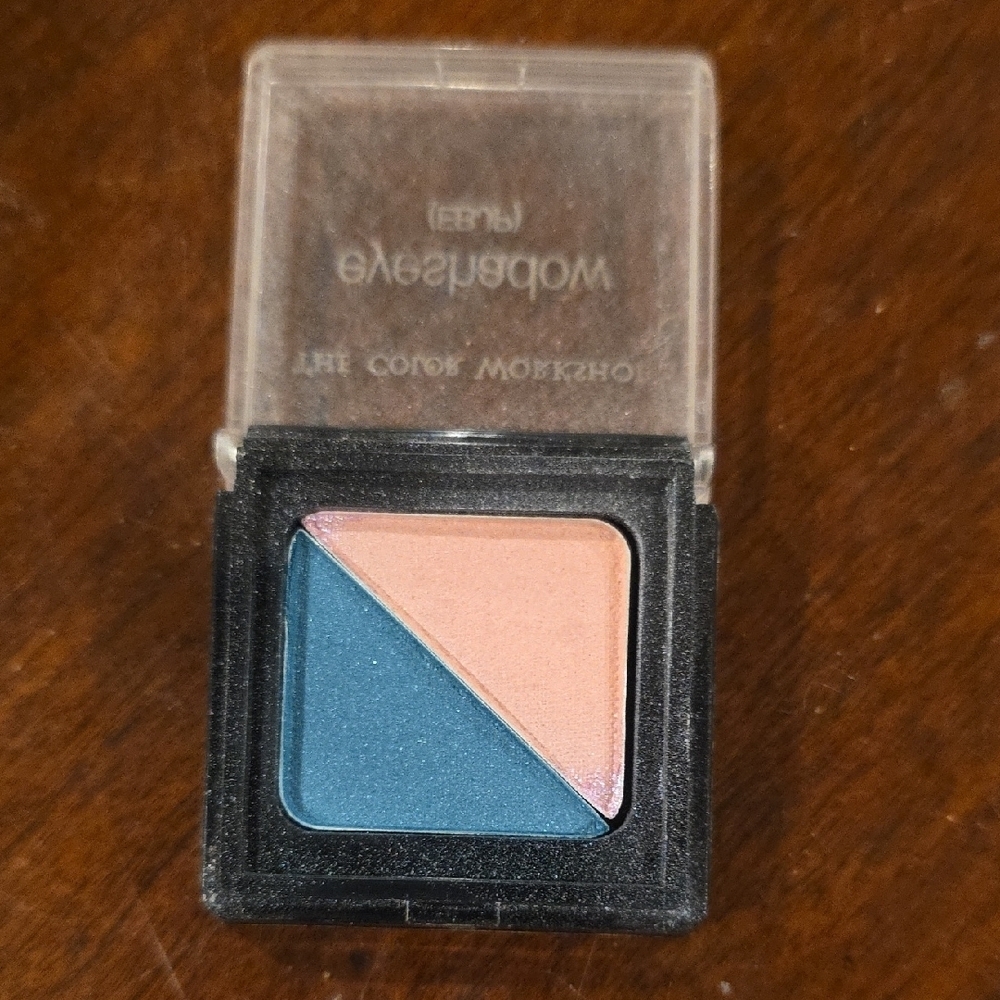 (J52) The Color Workshop Eyeshadow Duo